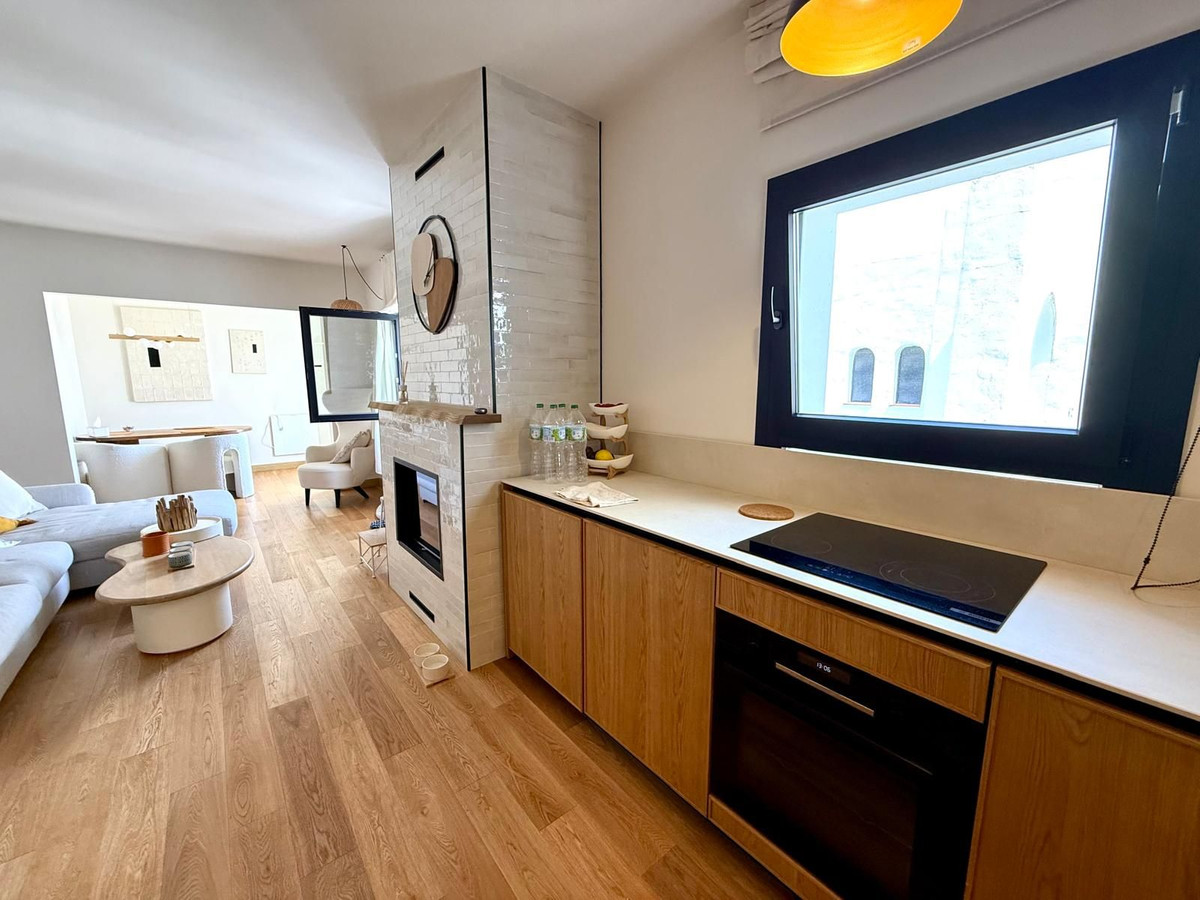 Piso de 2 Dormitorios y 2 Baños en venta en Puerto Banús