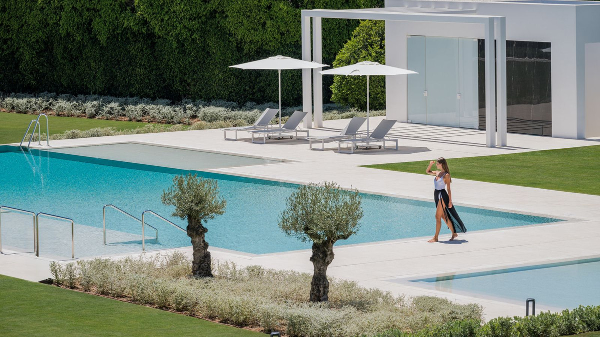 Casa de 4 Dormitorios y 4 Baños en venta en Milla de Oro, Marbella