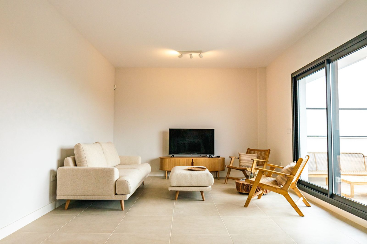 2 Bed - Penthouse for Sale in New Golden Mile, Estepona