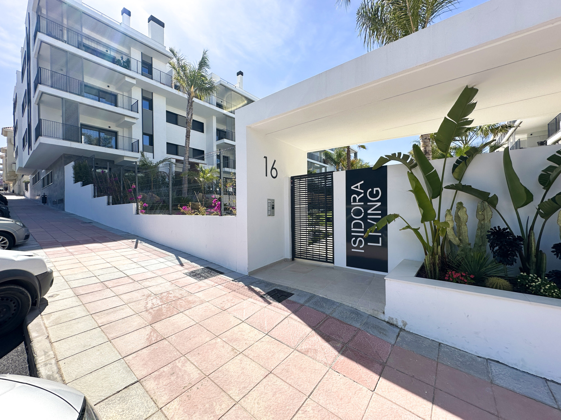 Piso de 2 Dormitorios en venta en Estepona