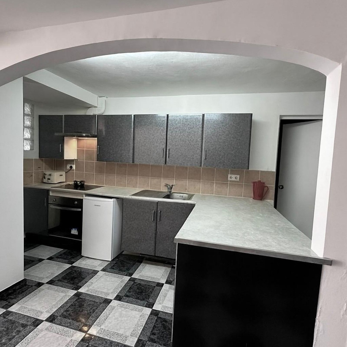 Piso de 3 Dormitorios y 3 Baños en venta en Calahonda