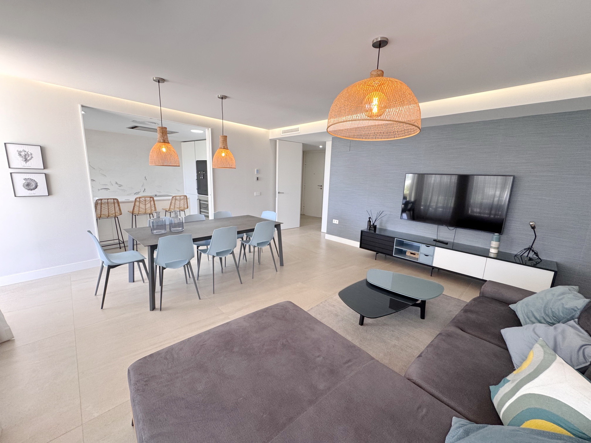 Piso de 2 Dormitorios en venta en La Alqueria, Estepona