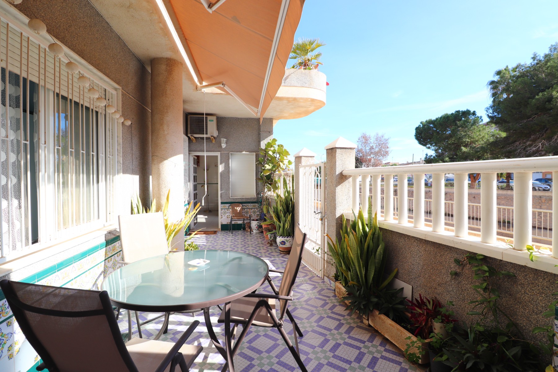 Piso de 3 Dormitorios y 2 Baños en venta en Rojales