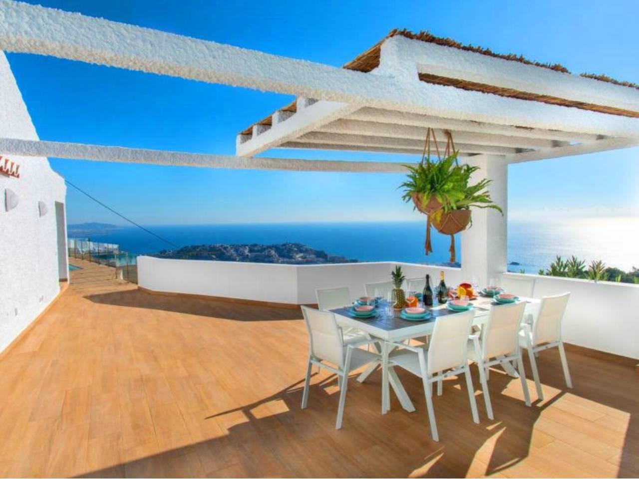 Casa Adosada de 3 Dormitorios en alquiler vacacional en Almuñecar