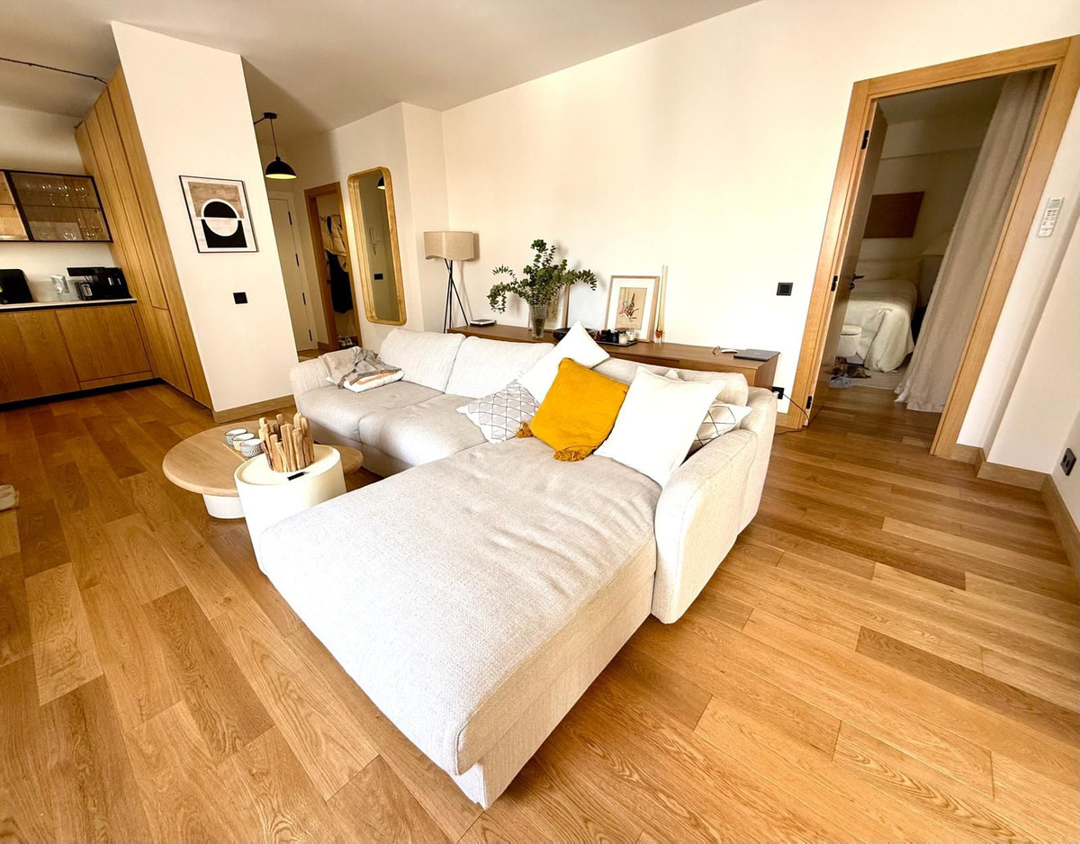 Piso de 2 Dormitorios y 2 Baños en venta en Puerto Banús