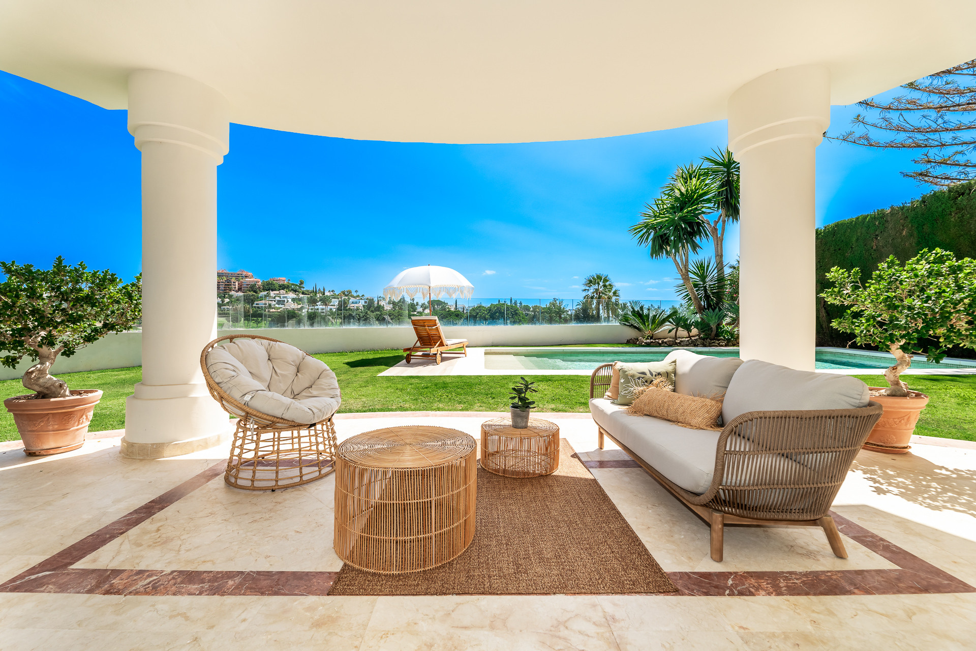 Casa de 7 Dormitorios en venta en Nueva Andalucía, Marbella