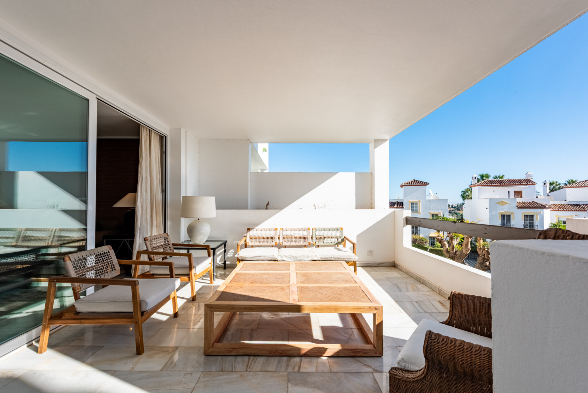 Piso de 2 Dormitorios y 2 Baños en venta en Estepona