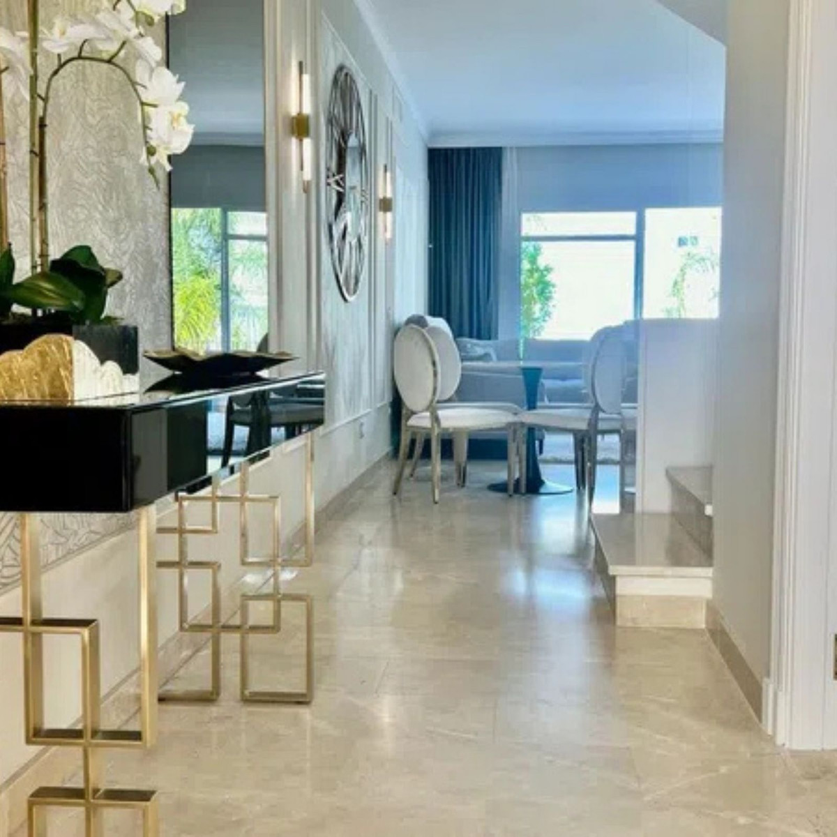 Ático de 3 Dormitorios y 3 Baños en venta en Nueva Andalucía, Marbella