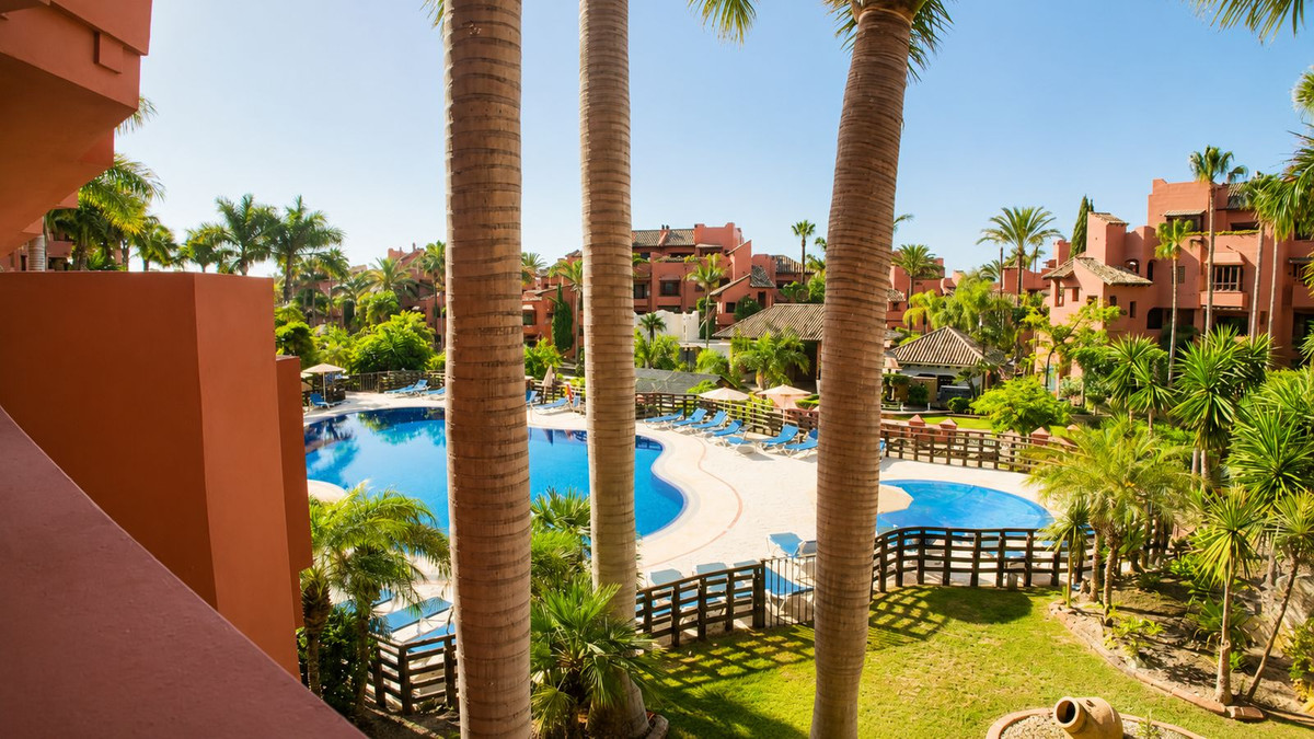 2 Bed, 2 Bath - Apartment for Rent in Estepona