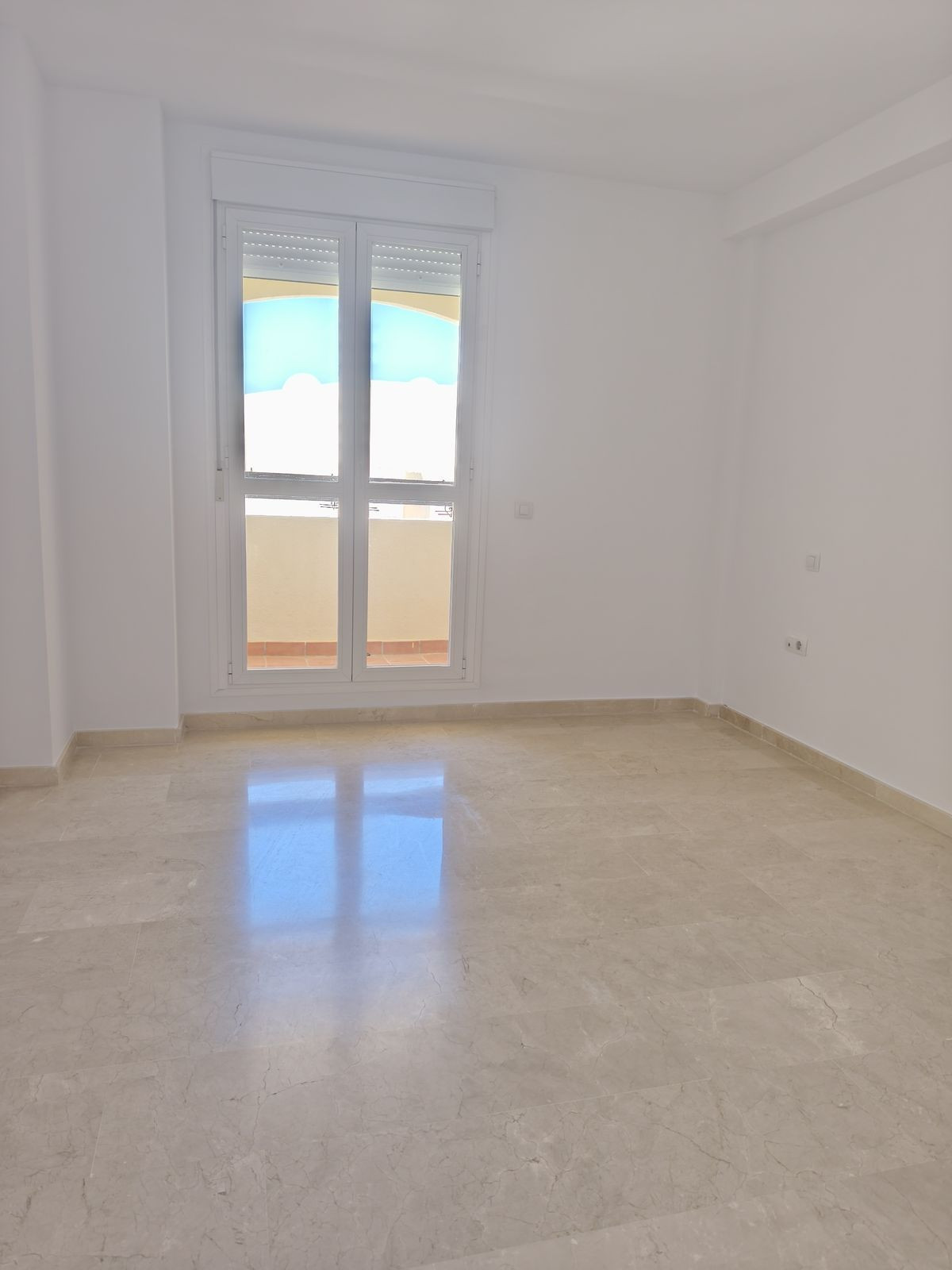 Ático de 3 Dormitorios en venta en Manilva