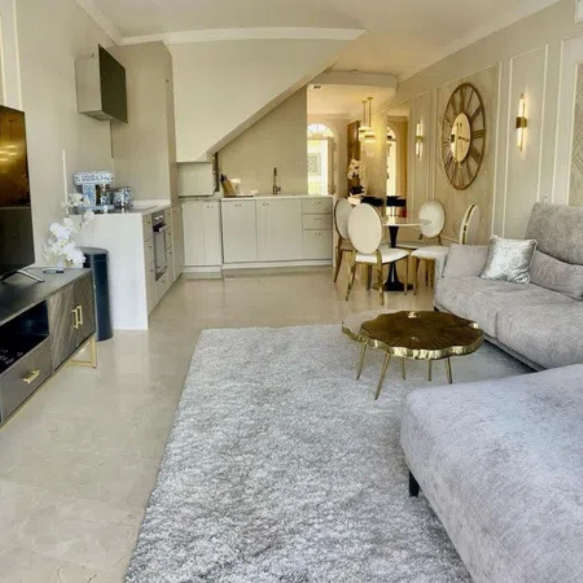 Ático de 3 Dormitorios y 3 Baños en venta en Nueva Andalucía, Marbella