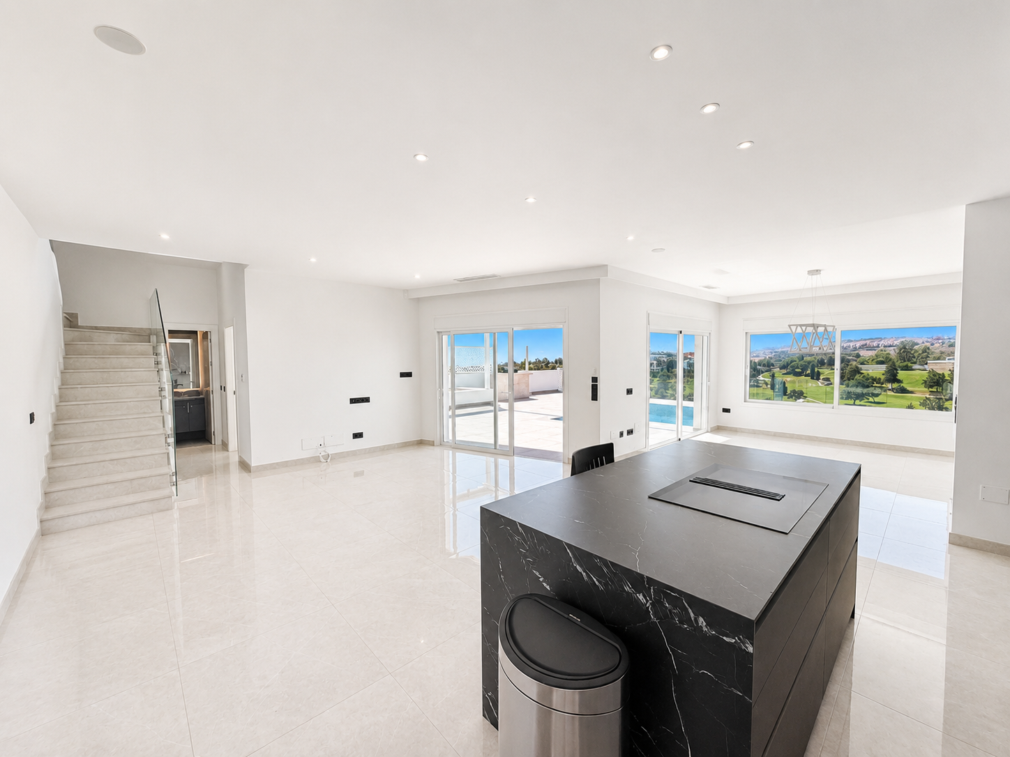 Casa de 5 Dormitorios en venta en La Alquería, Benahavís