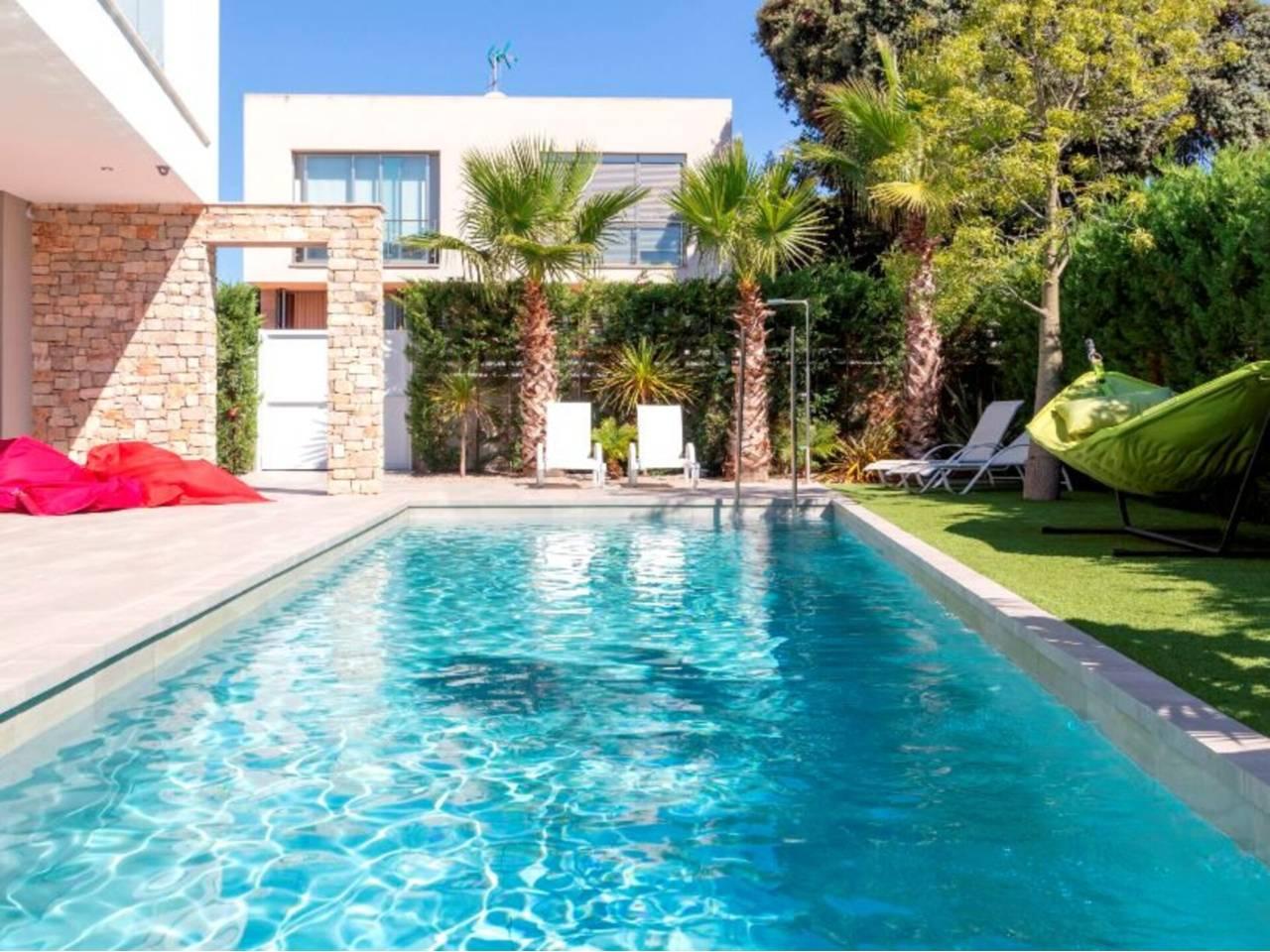 Casa Adosada de 4 Dormitorios en alquiler vacacional en Cambrils