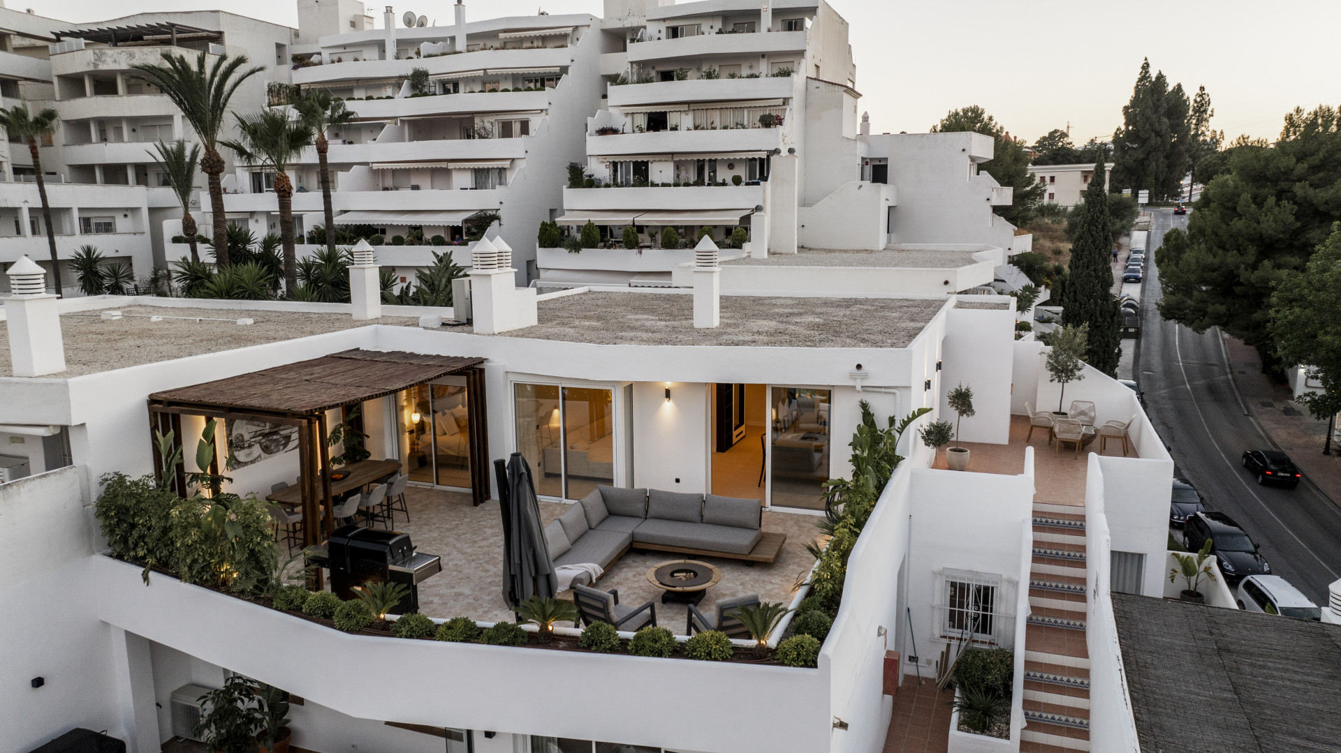 Ático de 3 Dormitorios y 2 Baños en venta en Nueva Andalucía, Marbella