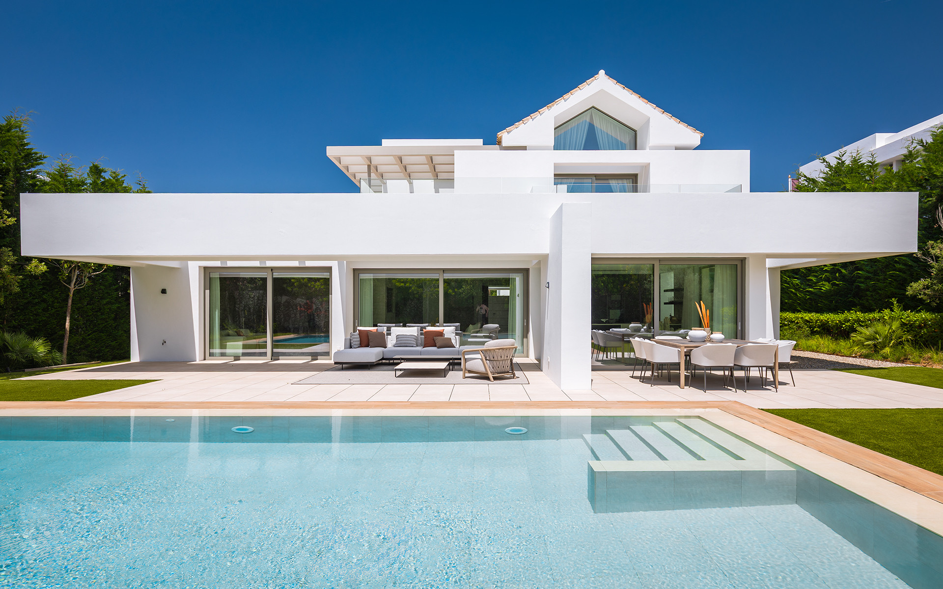 El Paraiso, Estepona
