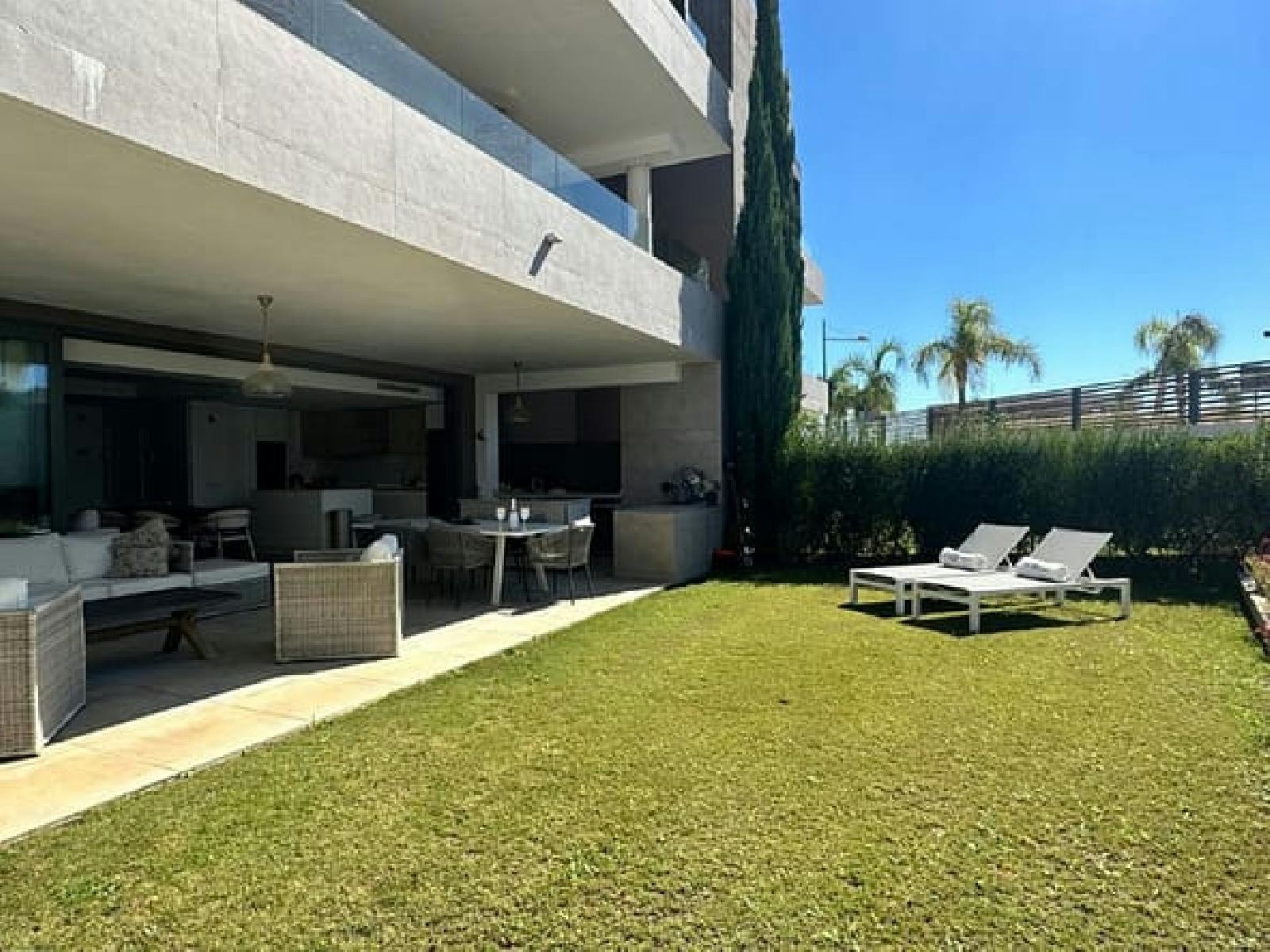 Piso de 2 Dormitorios y 2 Baños en venta en Cancelada