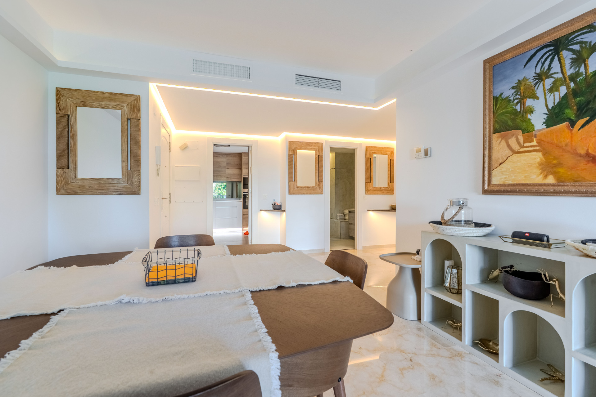 2 спални - Апартамент за продажба в Puerto Banus, Marbella