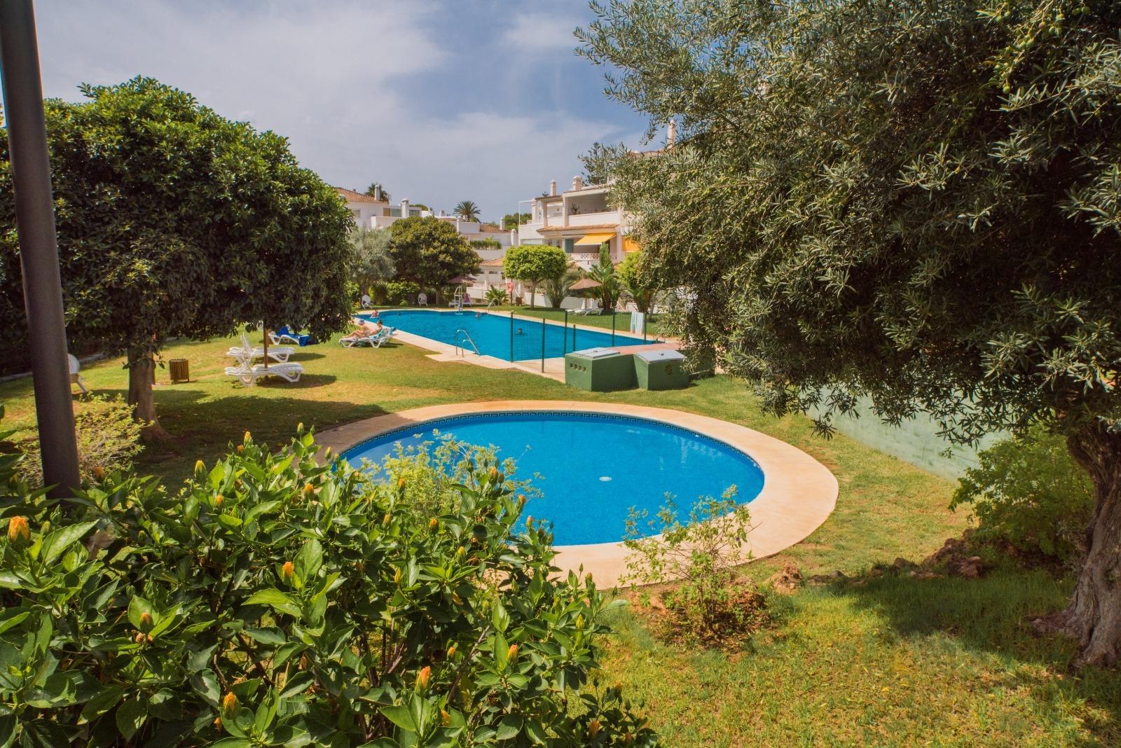 2 кровать Квартира для продажи в Rio Real, Marbella