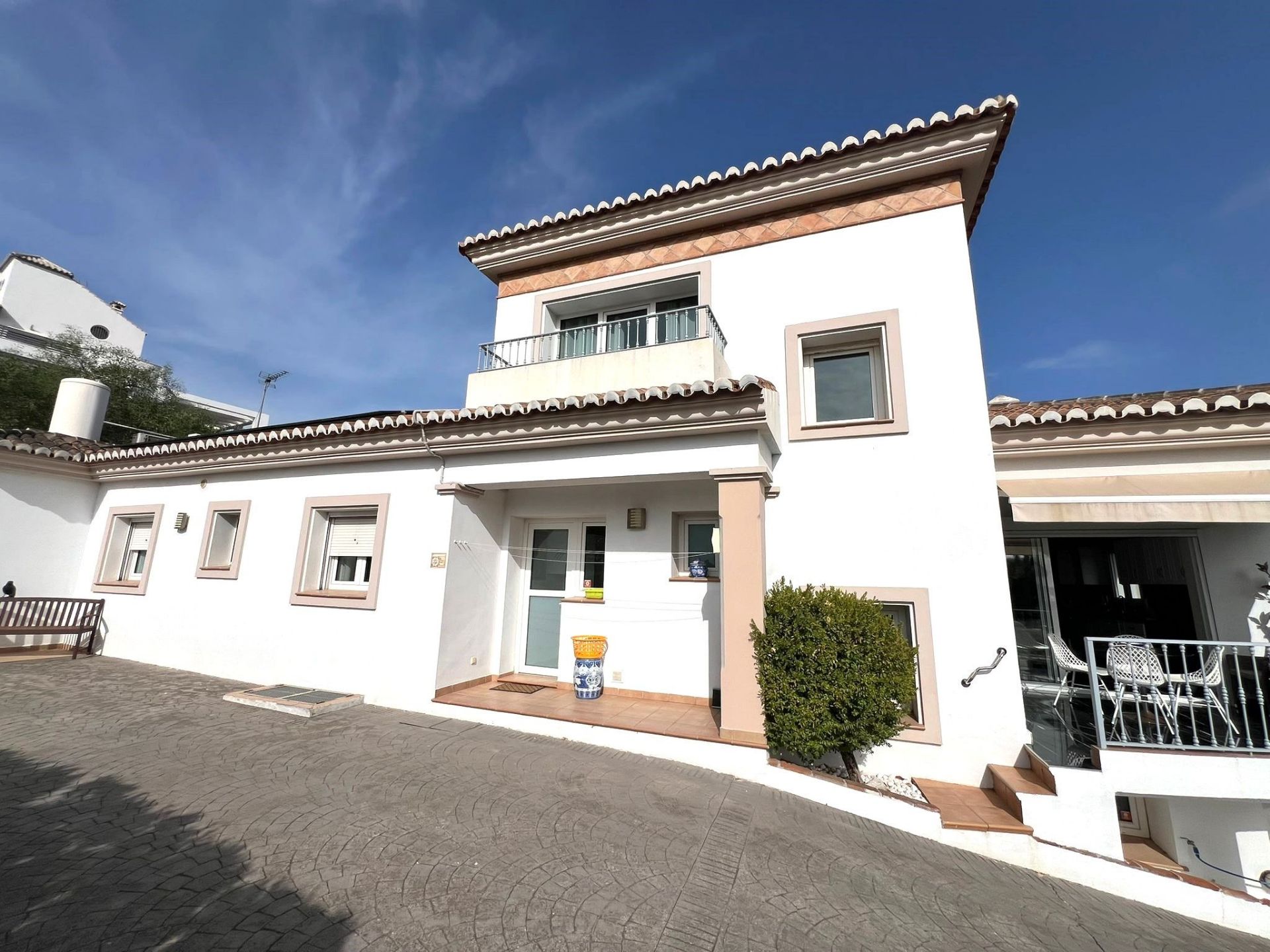 6 спални - Вила за продажба в Mijas