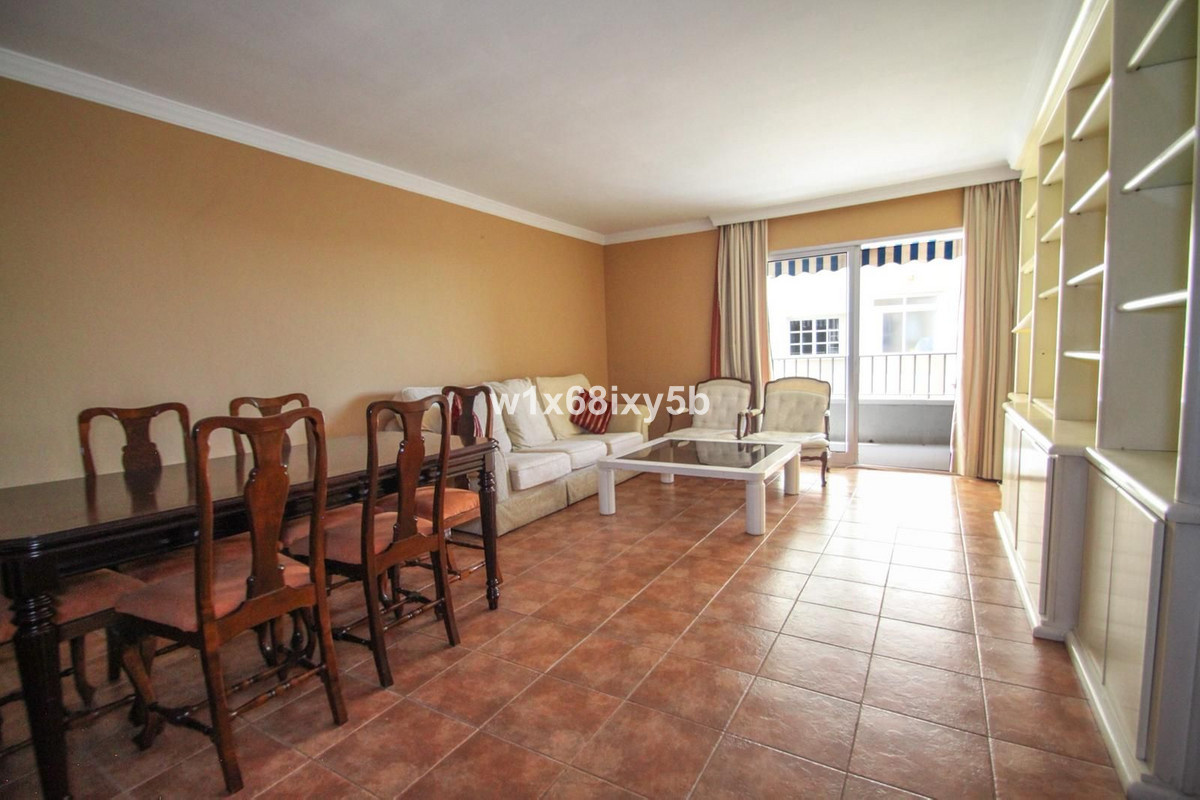 Piso de 3 Dormitorios en venta en Marbella