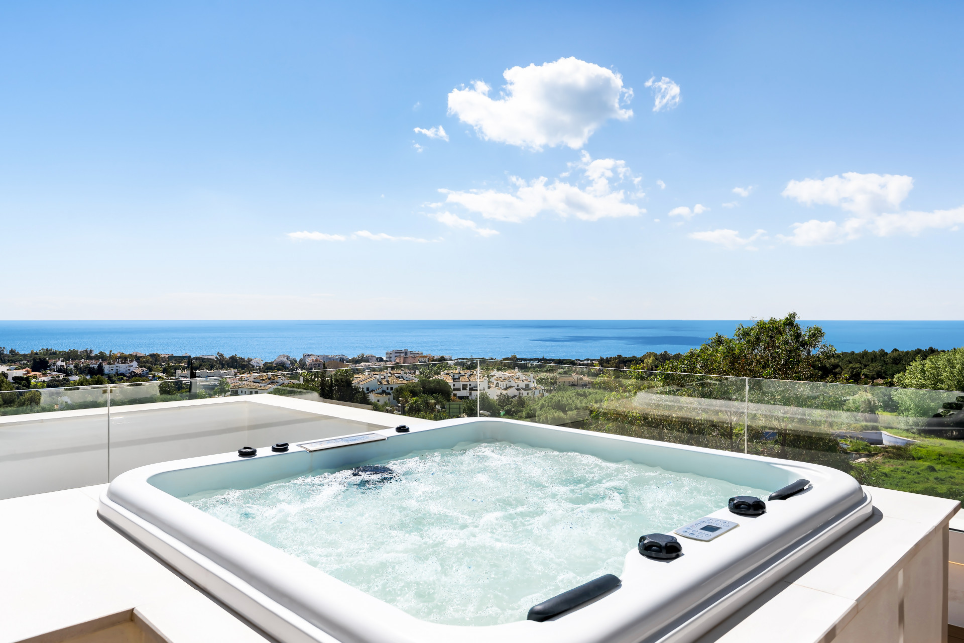 4 кровать 3 ванна Вилла для продажи в Sierra Blanca, Marbella