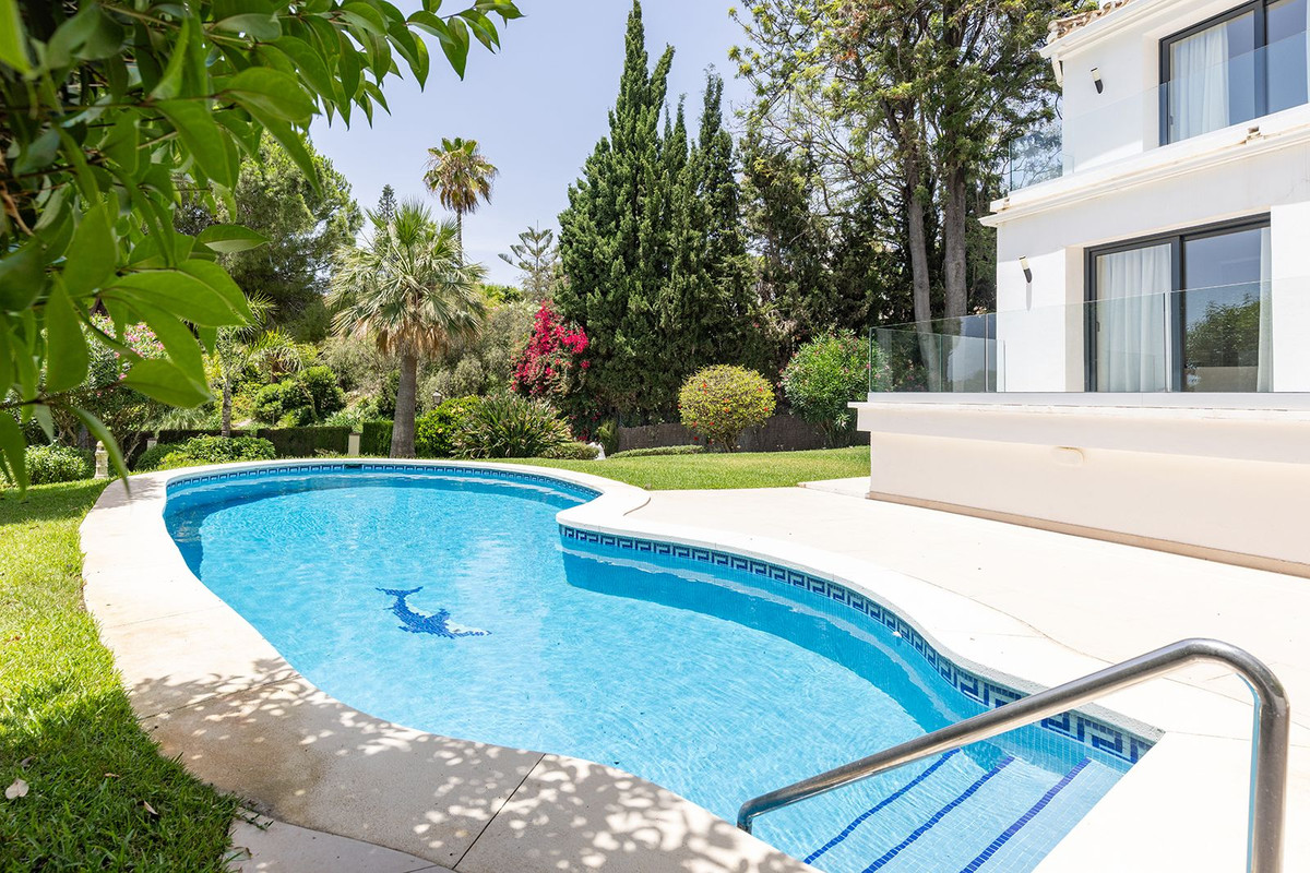 Las Chapas, Marbella