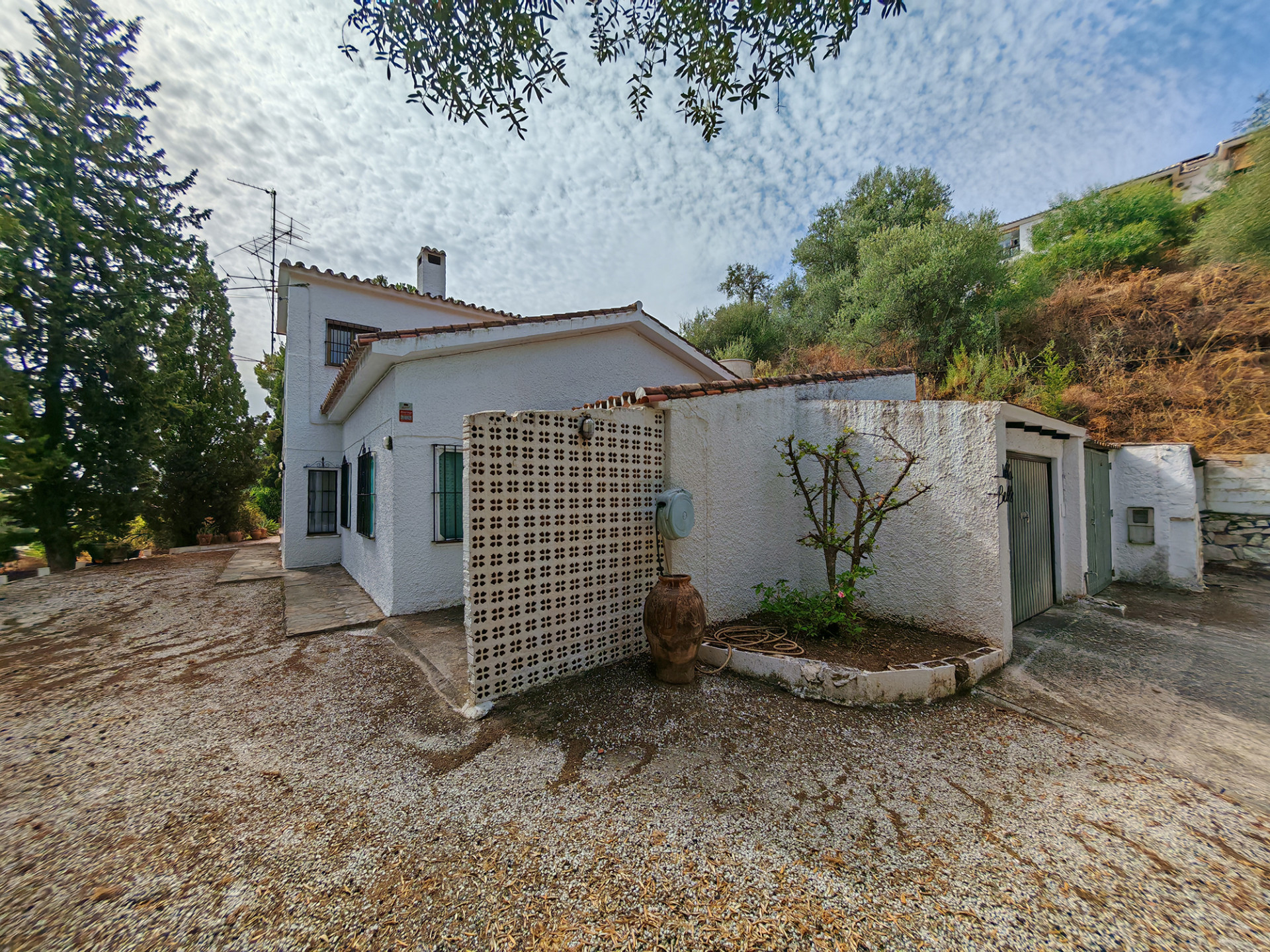 Casa de 3 Dormitorios y 3 Baños en venta en Mijas