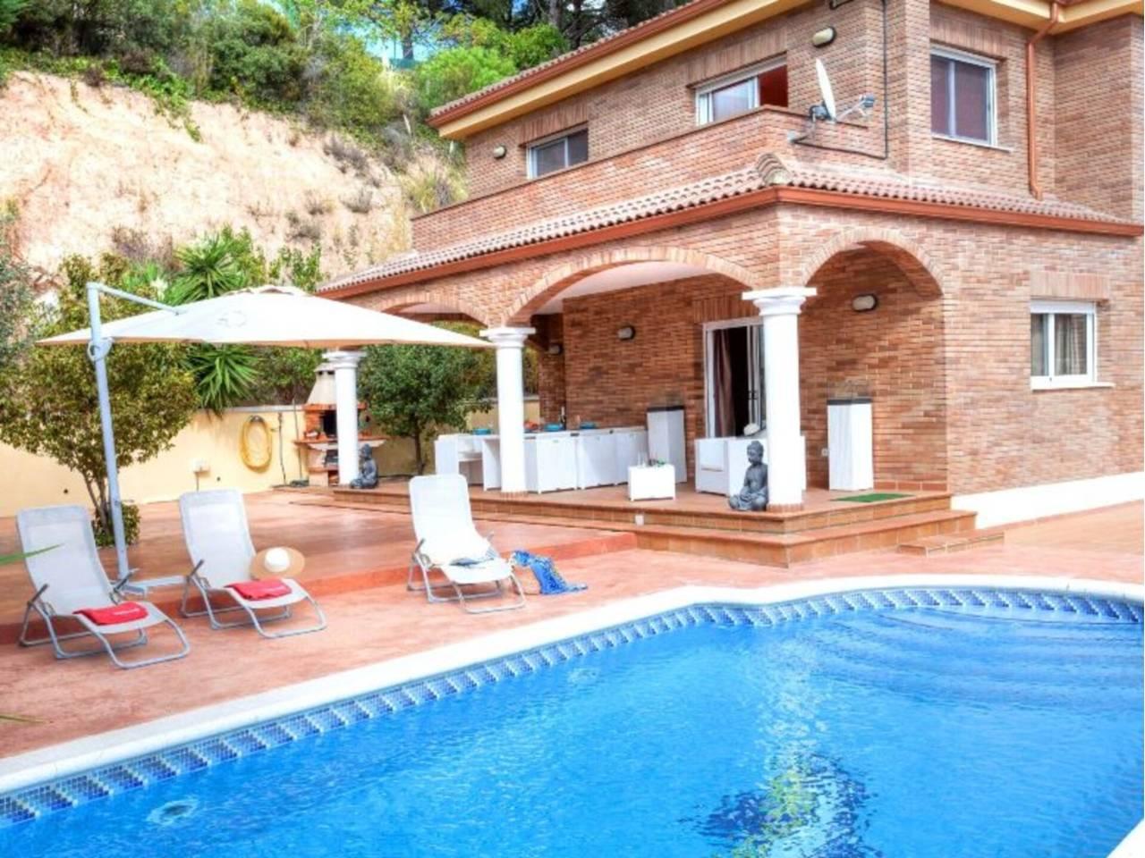 Casa Adosada de 3 Dormitorios en alquiler vacacional en Lloret de Mar