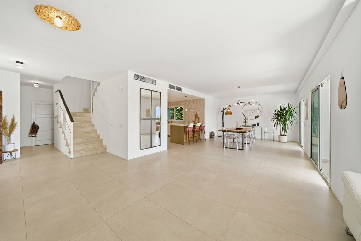 Casa de 3 Dormitorios en venta en Riviera del Sol, Mijas