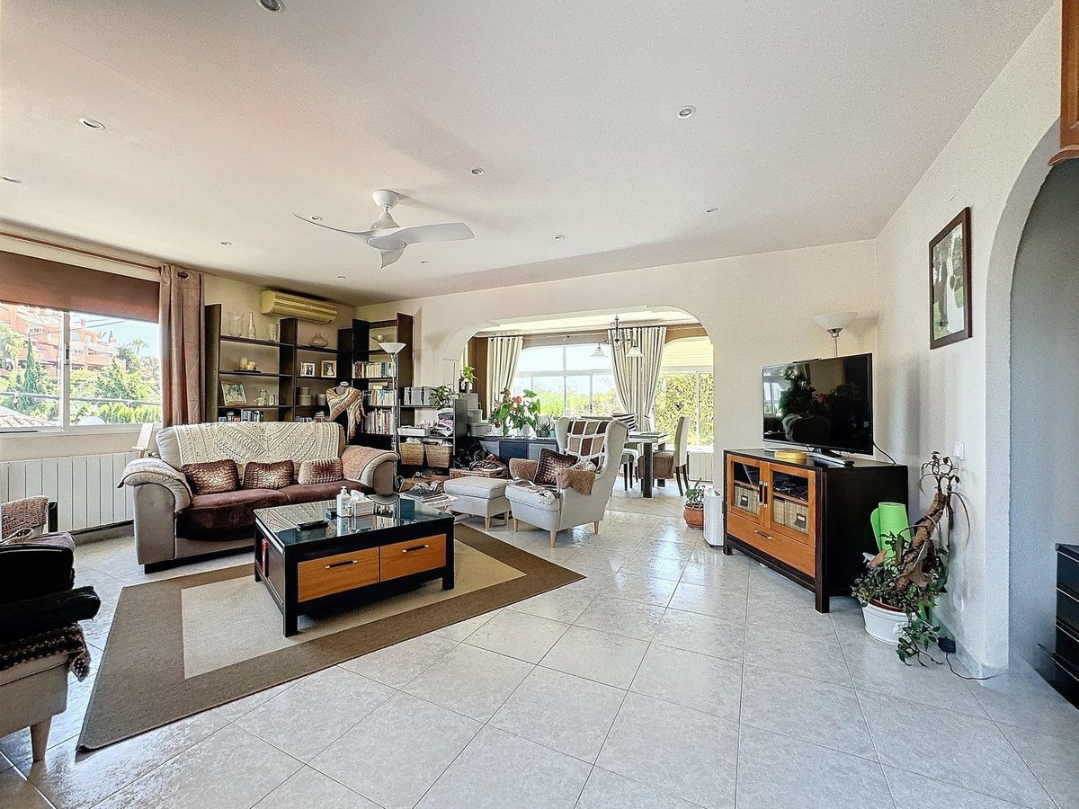 4 кровать 2 ванна Вилла для продажи в Nueva Andalucia, Marbella