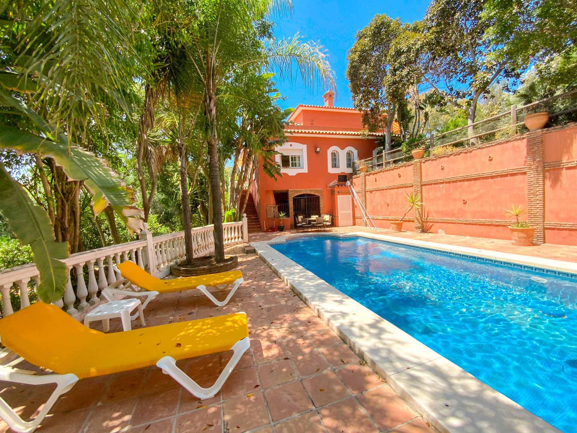 Casa de 6 Dormitorios en venta en Mijas Golf