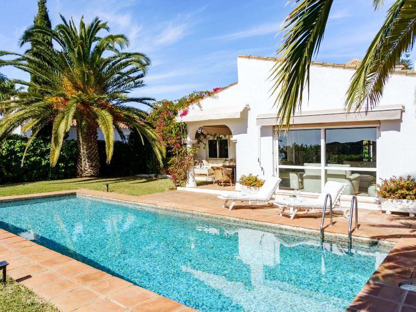 Casa de 3 Dormitorios y 3 Baños en alquiler vacacional en Marbella Centro