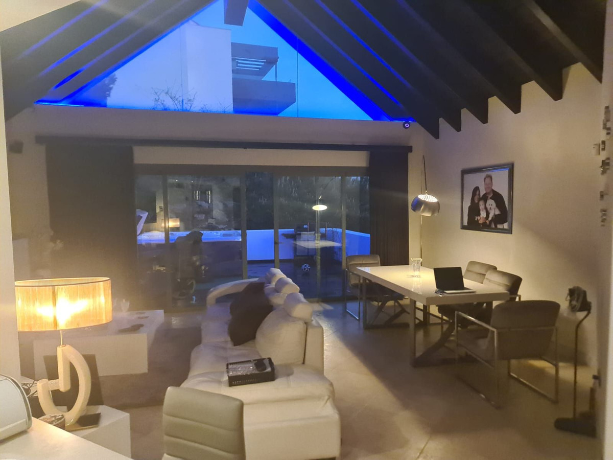 Ático de 3 Dormitorios en venta en Benahavís