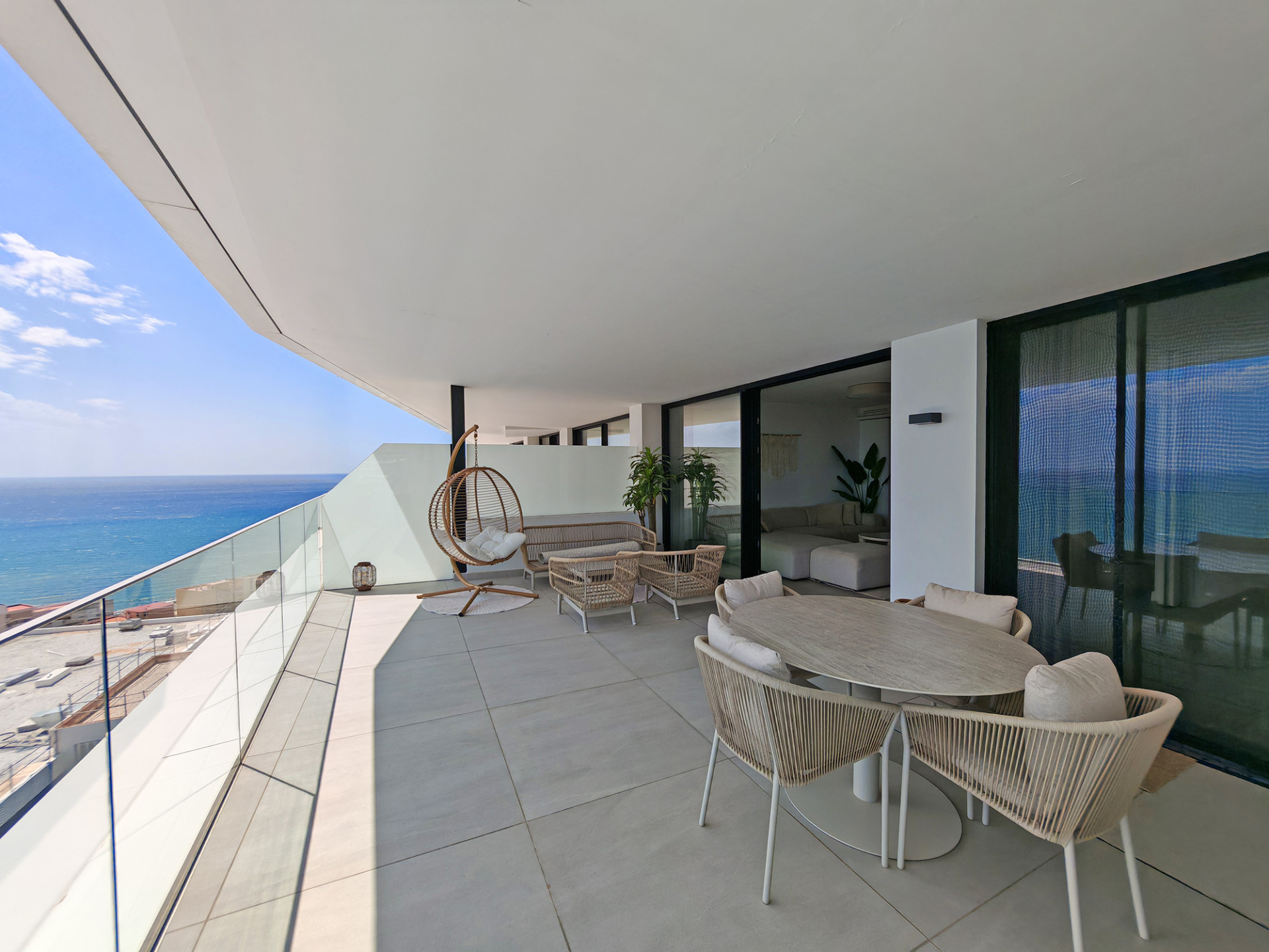 Piso de 2 Dormitorios en venta en Benalmádena Costa