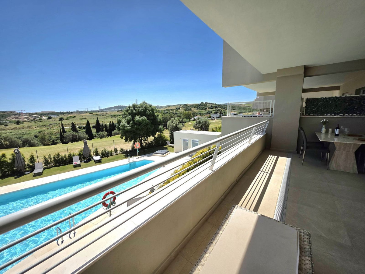 Piso de 2 Dormitorios y 2 Baños en venta en Estepona