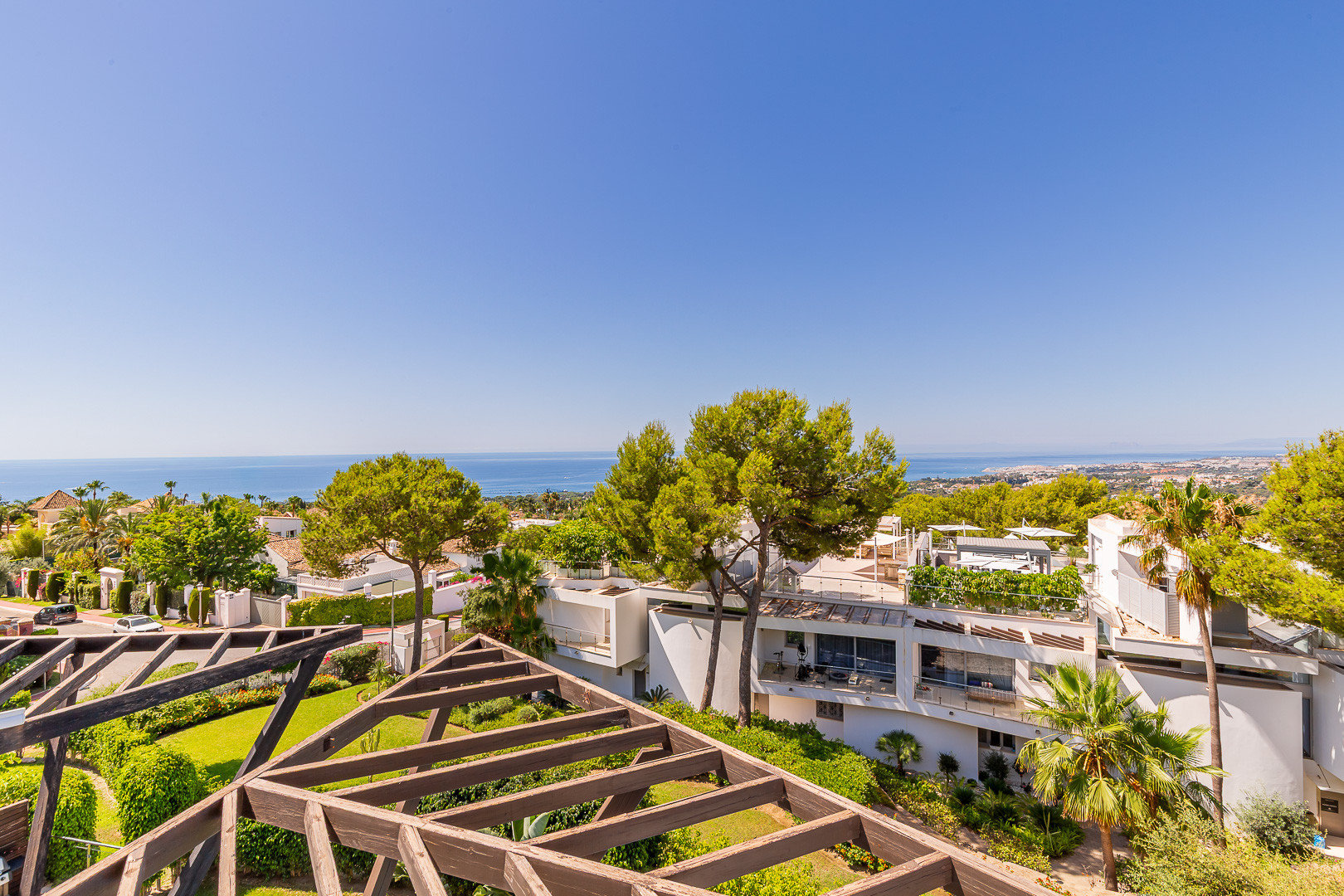 3 υπνοδωμάτια, 4 μπάνια - Βίλα προς πώληση σε Sierra Blanca, Marbella