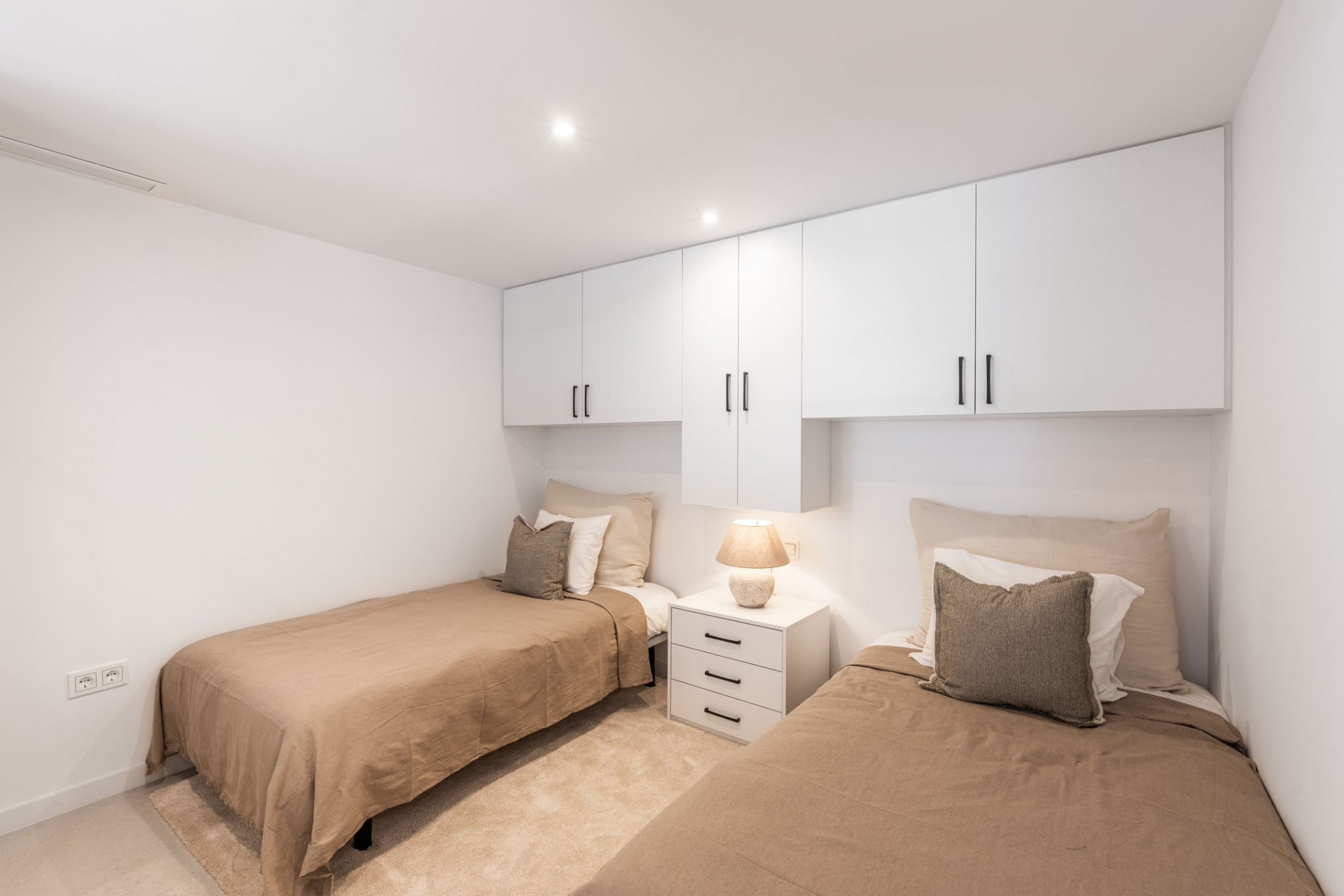 Piso de 3 Dormitorios y 2 Baños en alquiler en Nueva Andalucía, Marbella