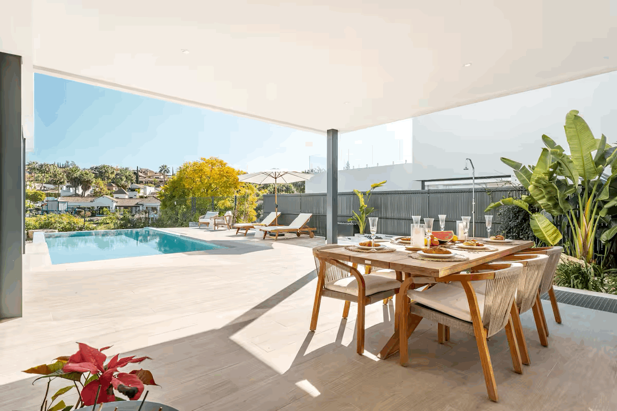 4 кровать 4 ванна Вилла для продажи в El Paraiso, Estepona