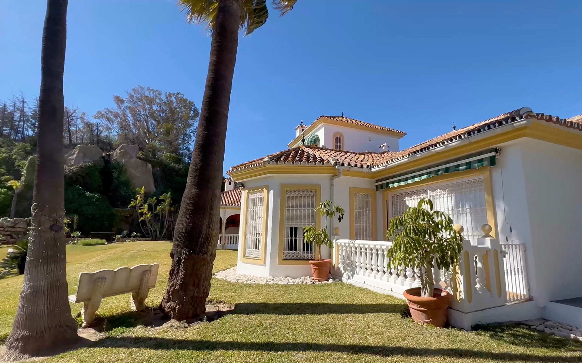 6 спални, 7 бани - Вила за продажба в Cerros del Aguila, Mijas