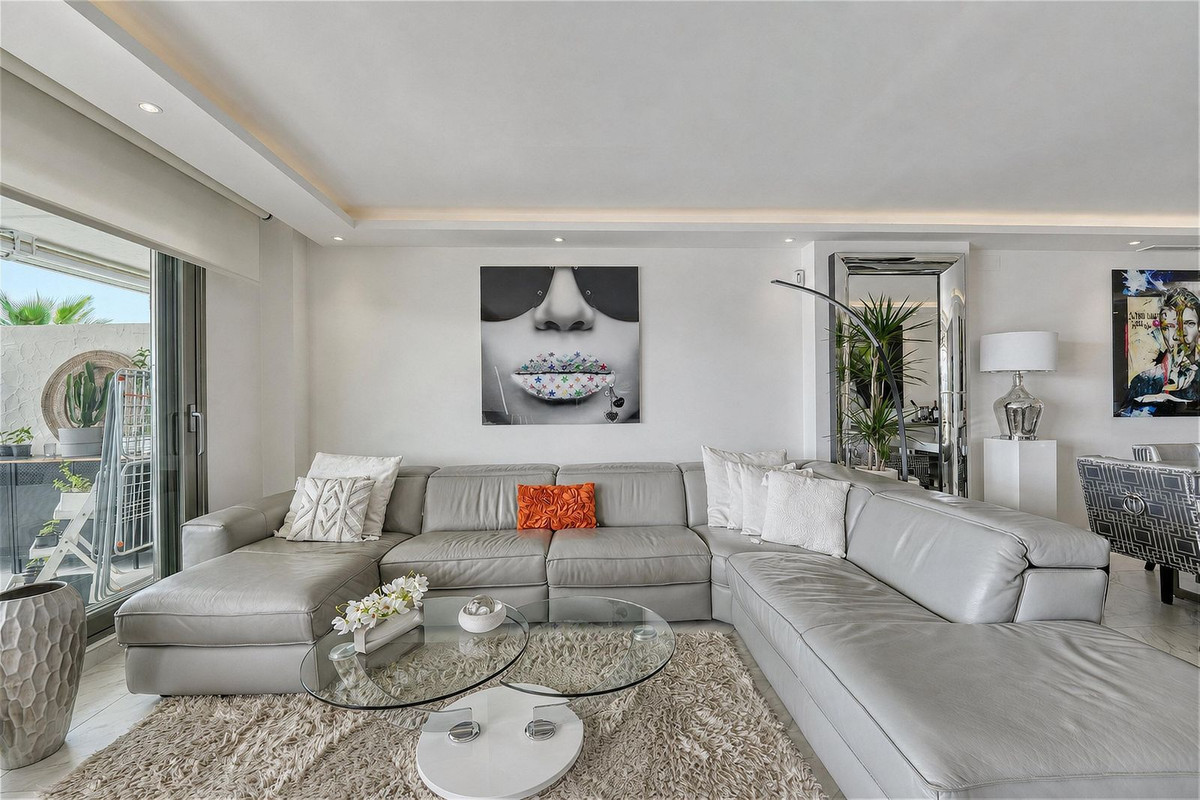 Piso de 3 Dormitorios en venta en Benahavís