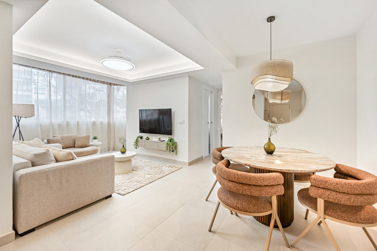 2 Bed, 1 Bath - Apartment for Rent in Marbella