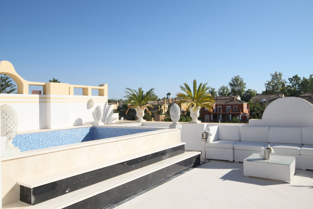 Ático de 2 Dormitorios en venta en Guadalmina Alta, San Pedro de Alcántara