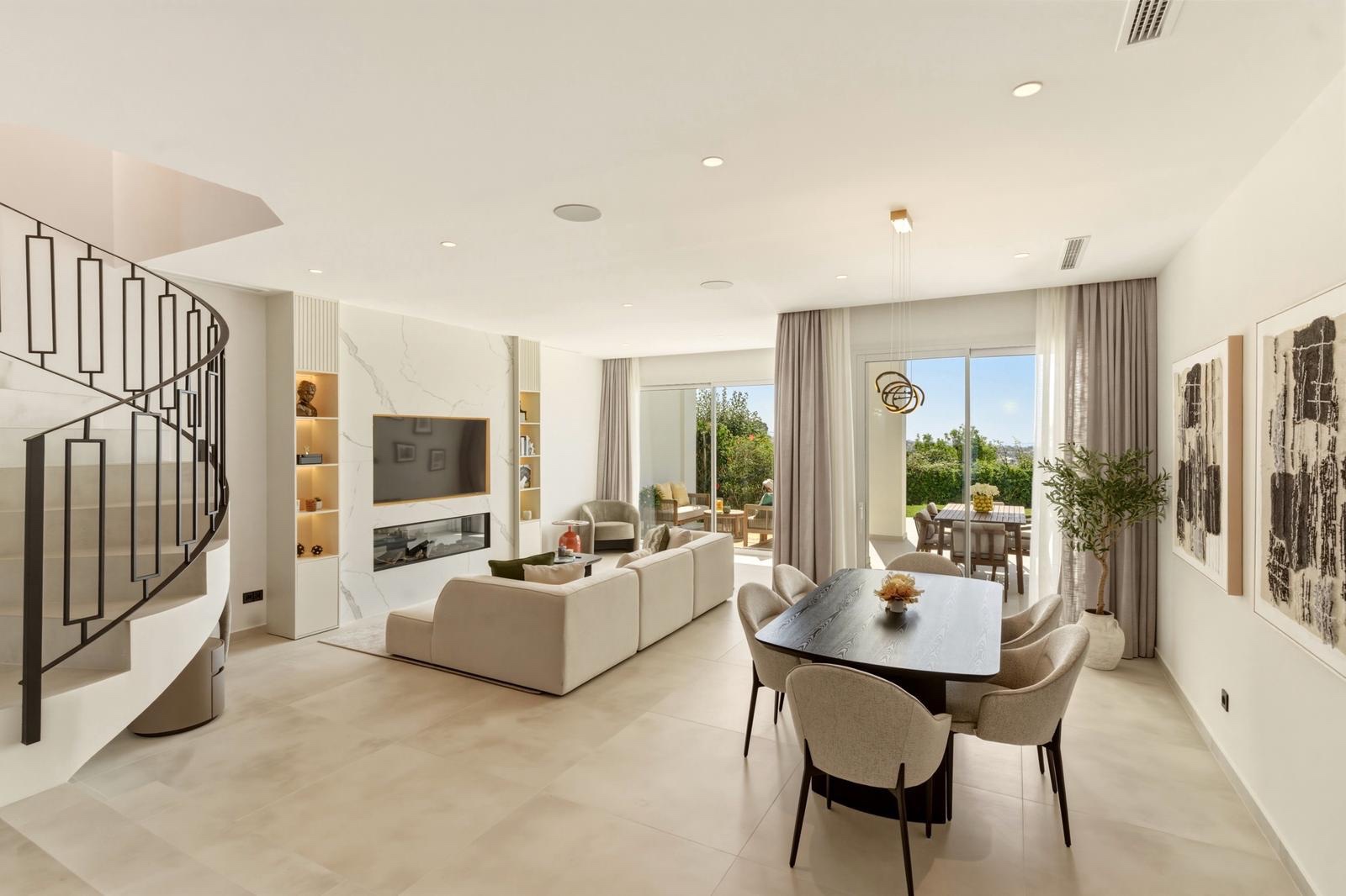 3 Bed, 2 Bath - Townhouse for Sale in Benahavis