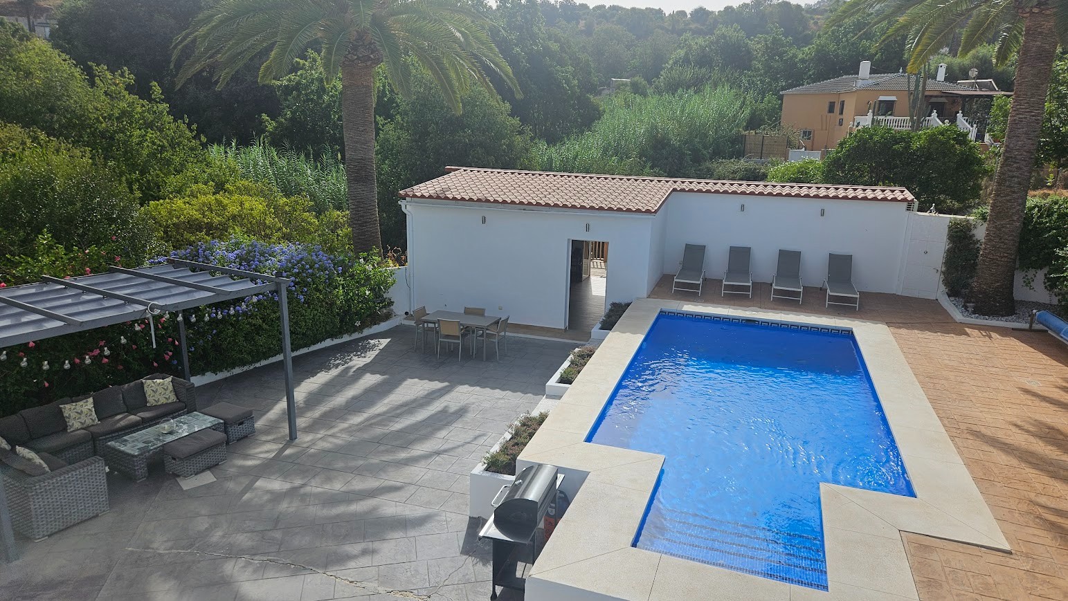 5 Bed, 3 Bath - Villa for Sale in Coin