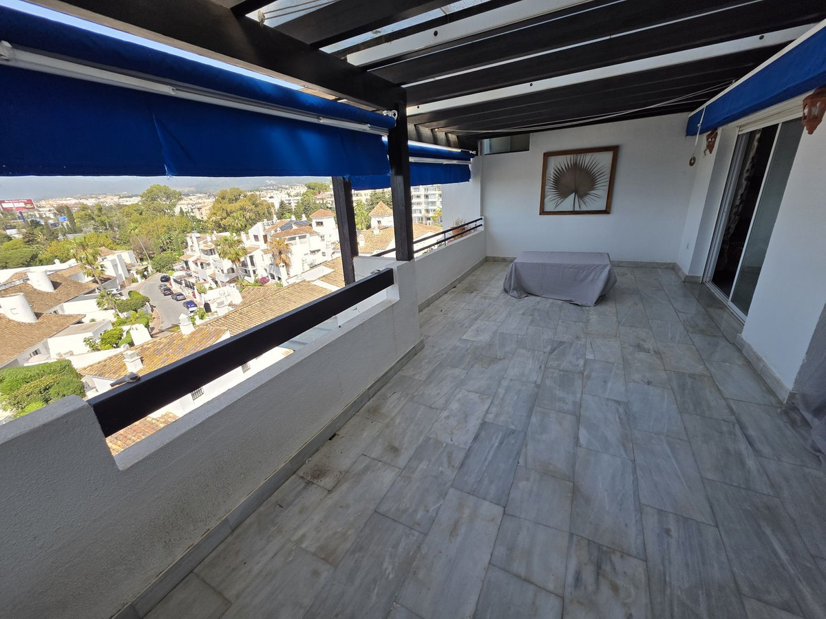 Piso de 2 Dormitorios en venta en Puerto Banús