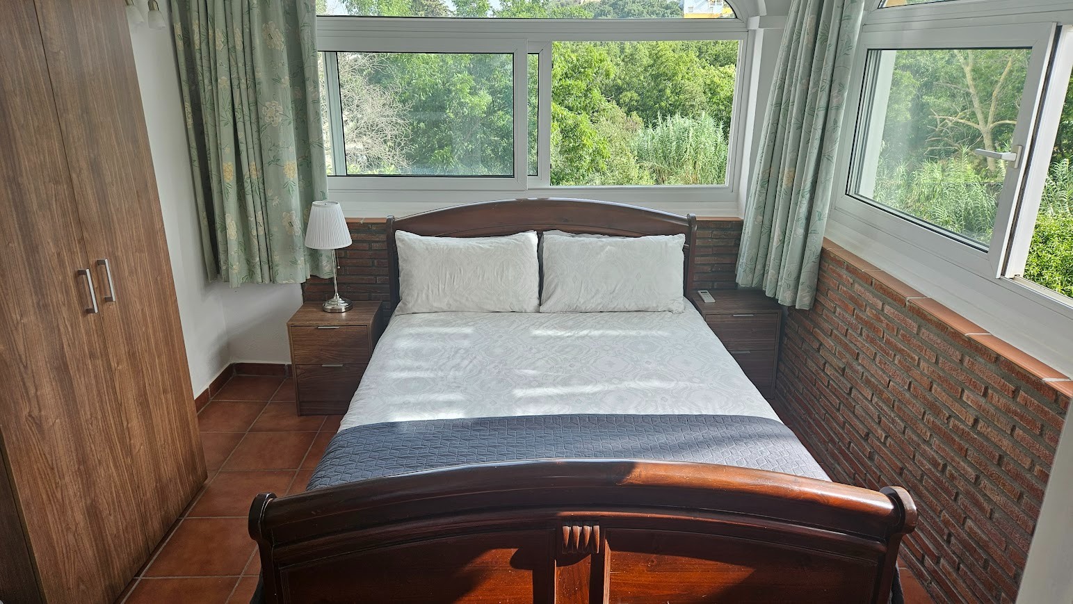 5 Bed, 3 Bath - Villa for Sale in Coin