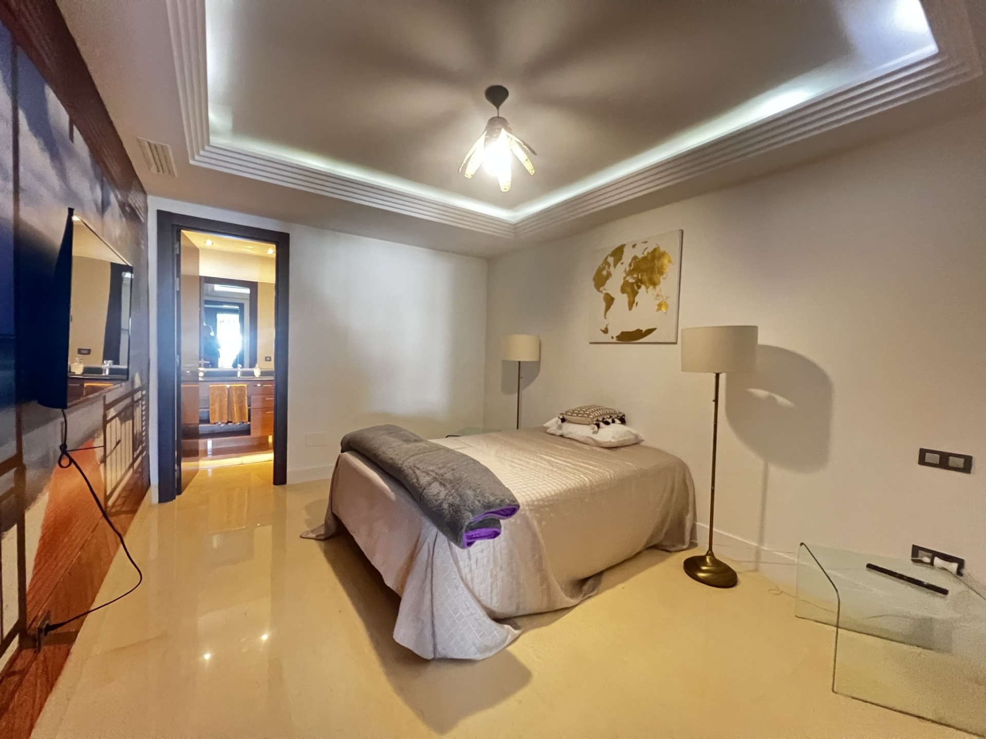Piso de 3 Dormitorios y 3 Baños en venta en Los Arqueros, Benahavís
