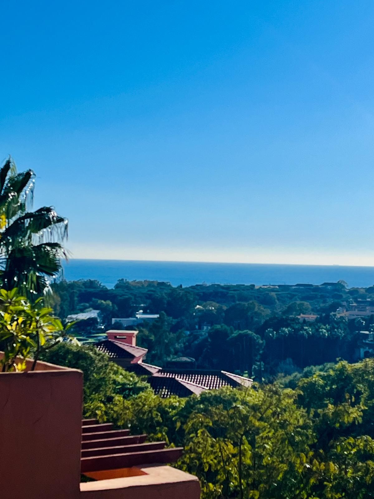 Ático de 2 Dormitorios en venta en Elviria, Marbella