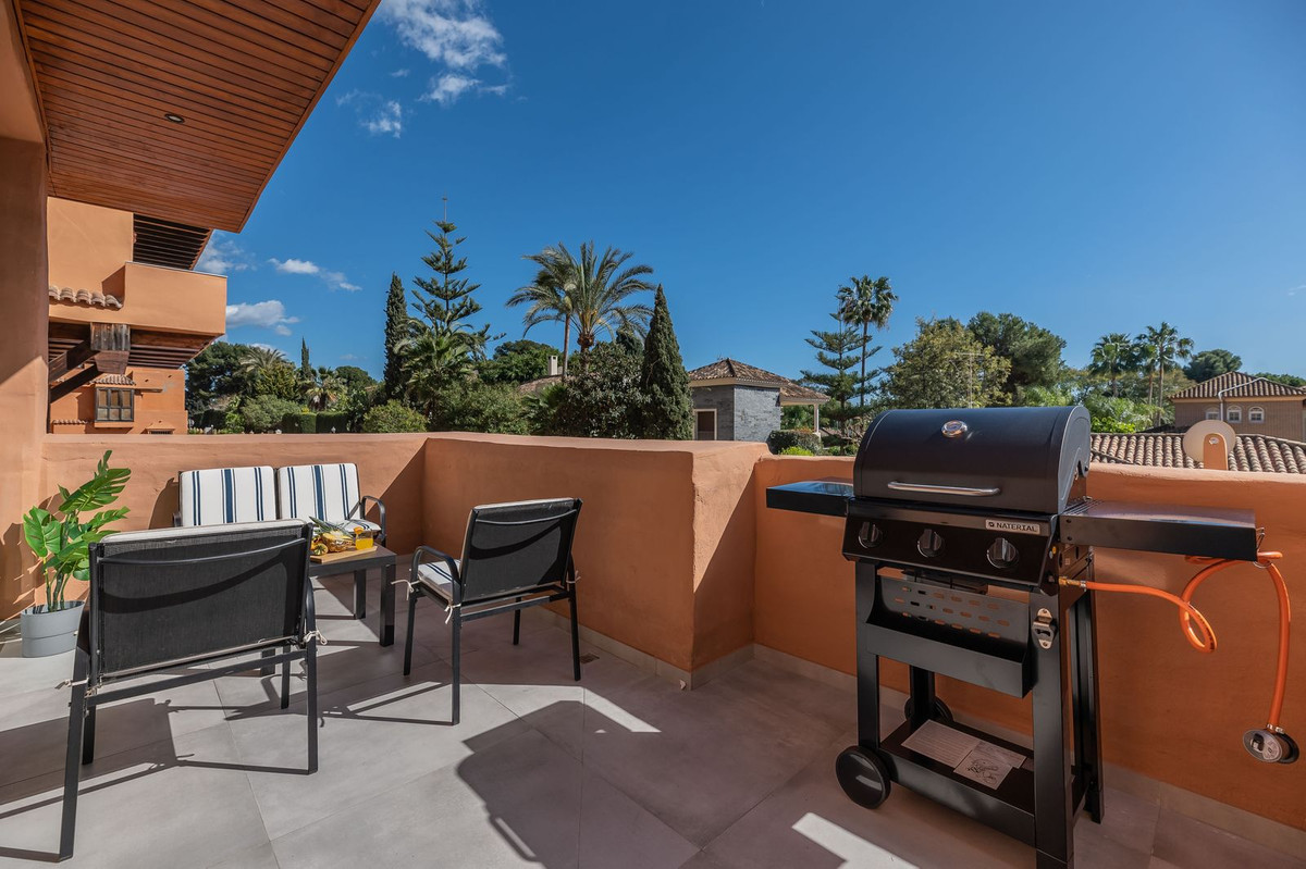 5 спални - Апартамент за продажба в New Golden Mile, Estepona