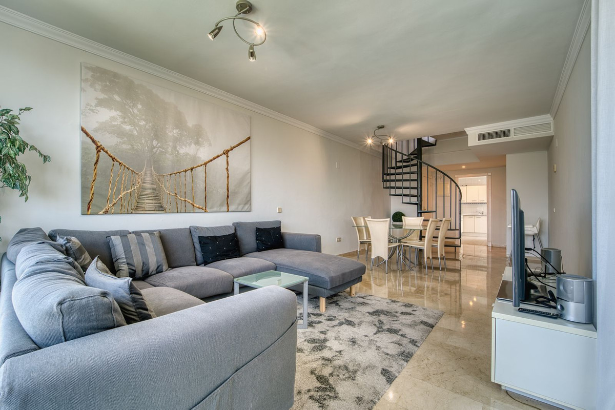 4 Bed, 4 Bath - Penthouse for Sale in Puerto Banús